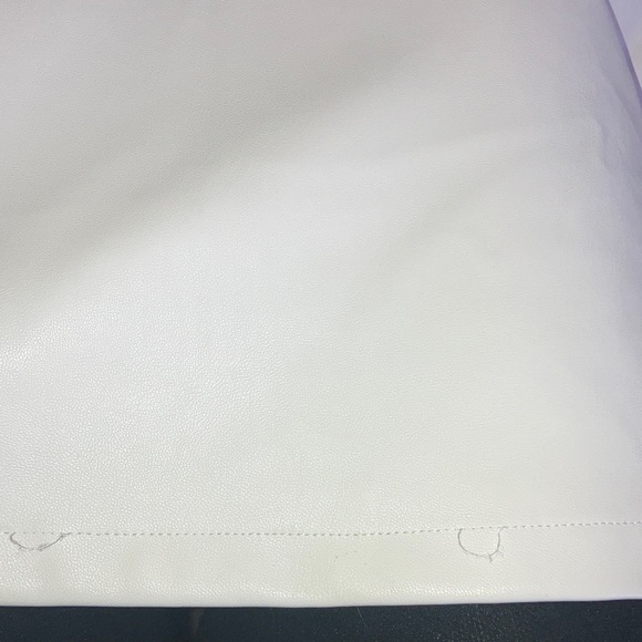 Chic Cream Women's Blouse faux leather - Picture 4 of 7